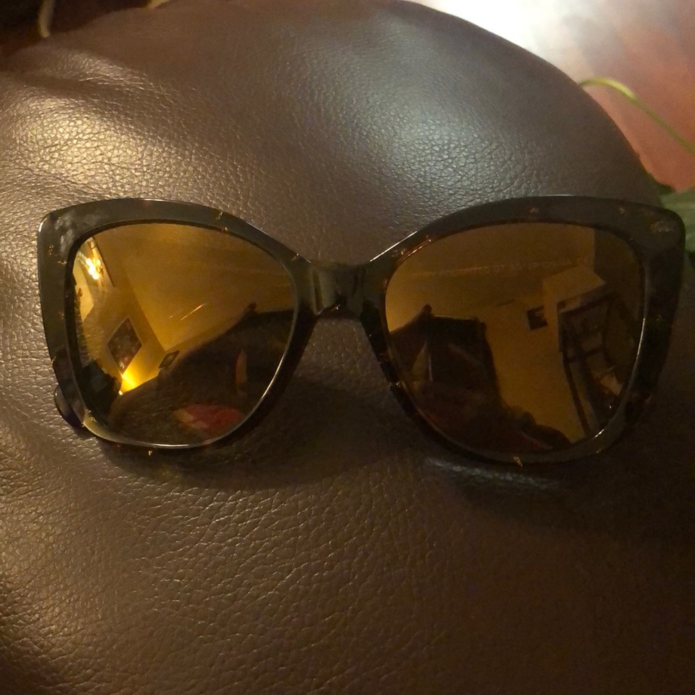 Diff Ruby Sunnies!!!